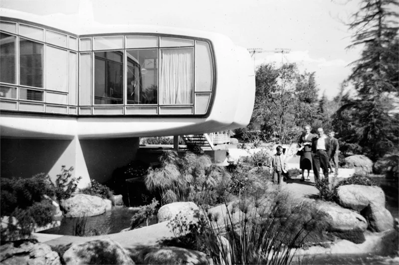 La futurista casa de plástico de Monsanto en La tierra del mañana de Disneylandia, en los años 60